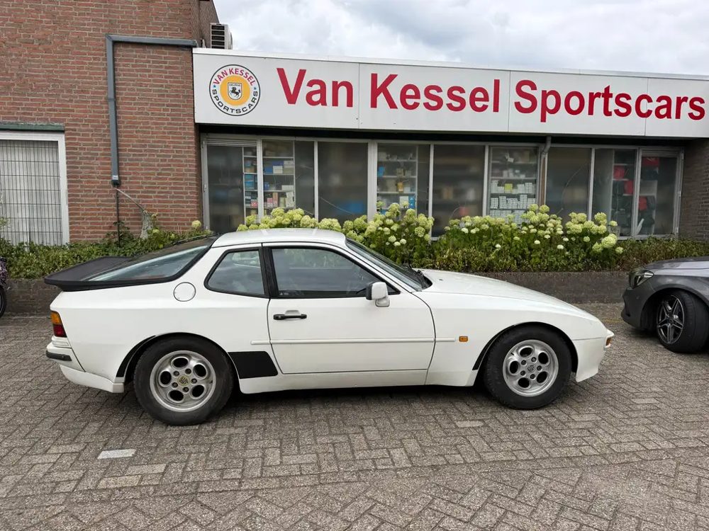 1986 Porsche 944 2.5