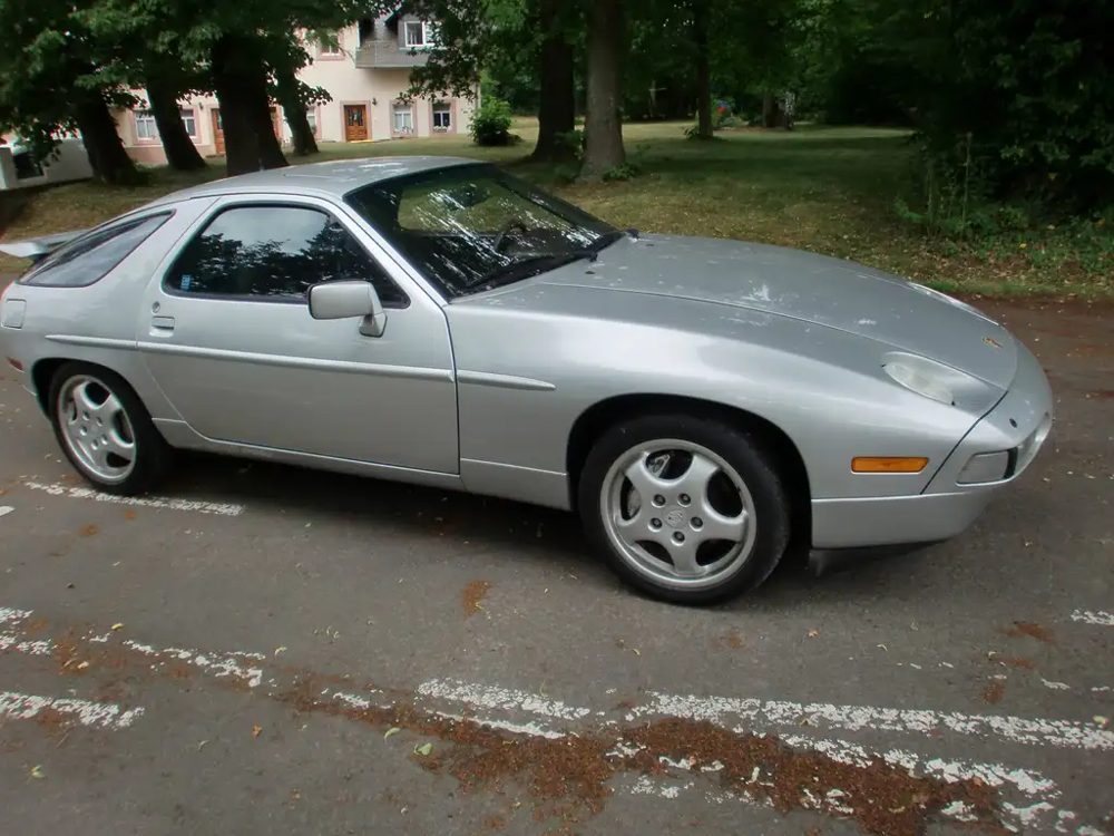 1989 Porsche 928 S4