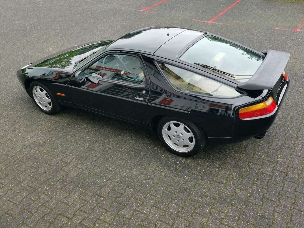 1990 Porsche 928 GT